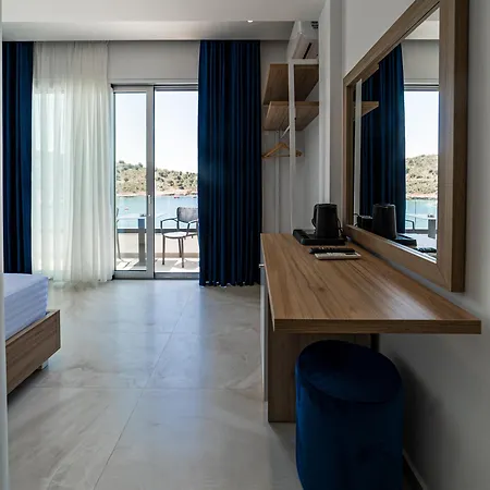 Lluka Sea Side Hotel Sarandë