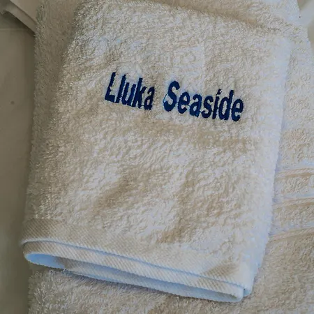 Hotel Lluka Sea Side