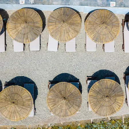 Hotel Lluka Sea Side