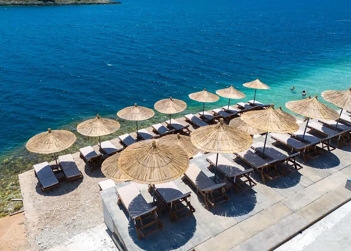 Hotel Lluka Sea Side