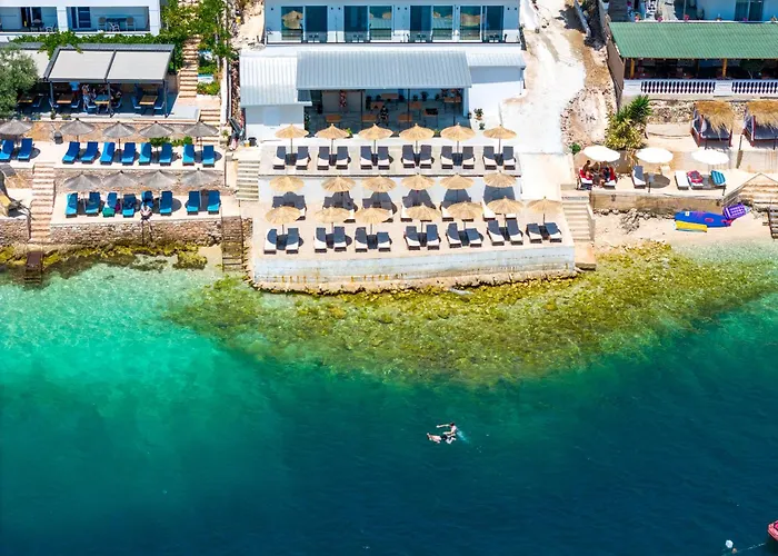 Hotel Lluka Sea Side