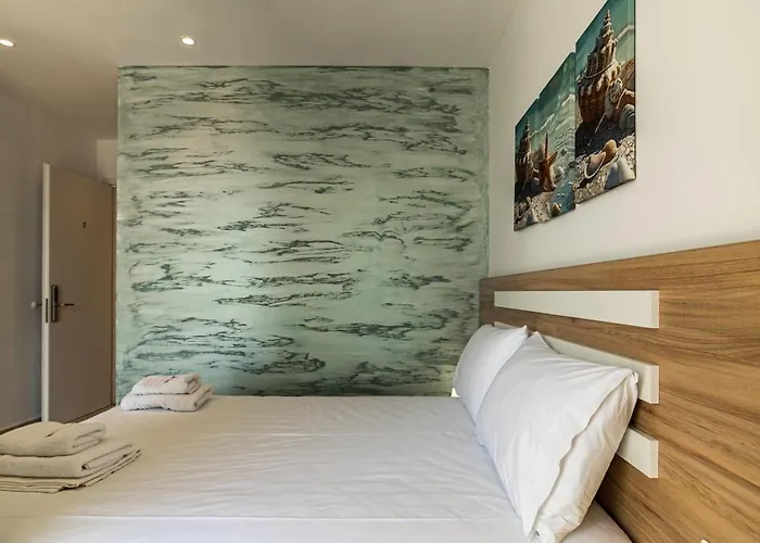 ホテル Lluka Sea Side Sarandë