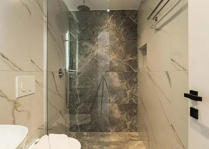 Lluka Sea Side Hotel Sarandë