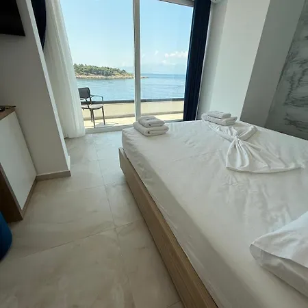 Lluka Sea Side * Sarande
