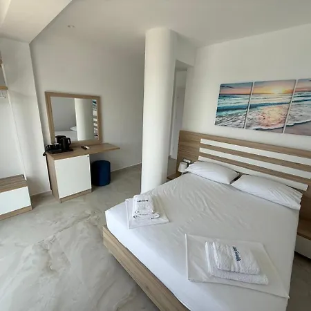 Hotel Lluka Sea Side *