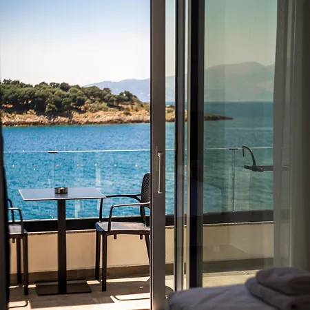 Lluka Sea Side Sarandë