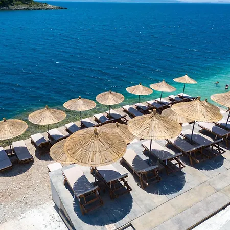 Szálloda Lluka Sea Side