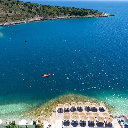 Lluka Sea Side